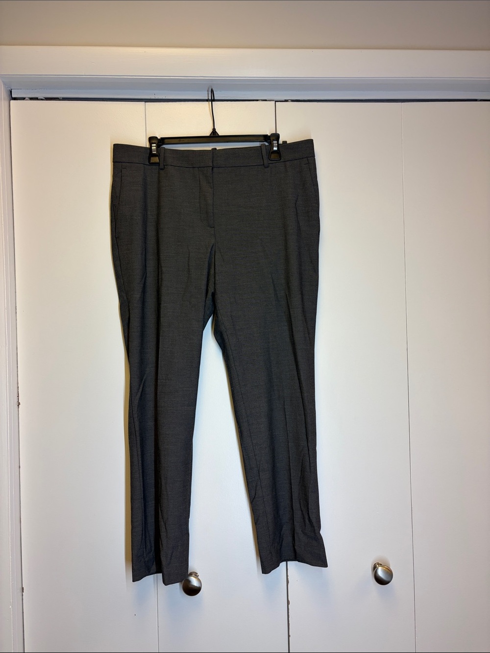 Ann Taylor Gray Women's Dress Pants - Straight Leg